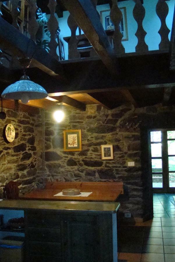 Gasthaus Casa Dos Pedrouzos Doncos Exterior foto